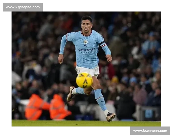 铁卫库利巴利天神下凡！11 次解围 + 加时绝杀，新月 4-3 掀翻曼城