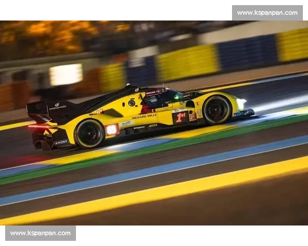 库比卡冲线定格历史！法拉利勒芒三连冠，中国车手叶一飞首登巅峰